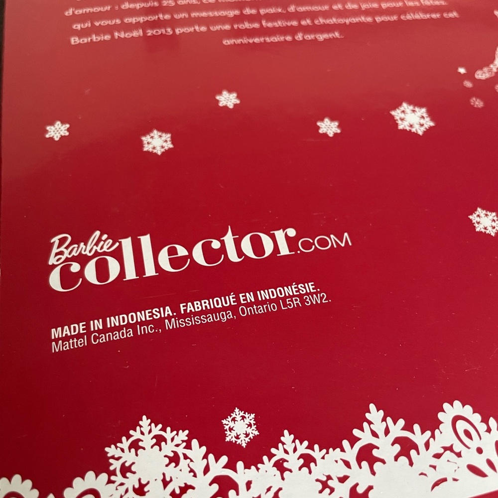 Holiday Barbie Series 2013 - Picture 2 of 3